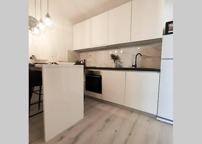 דירה New! Apartment, View From Above